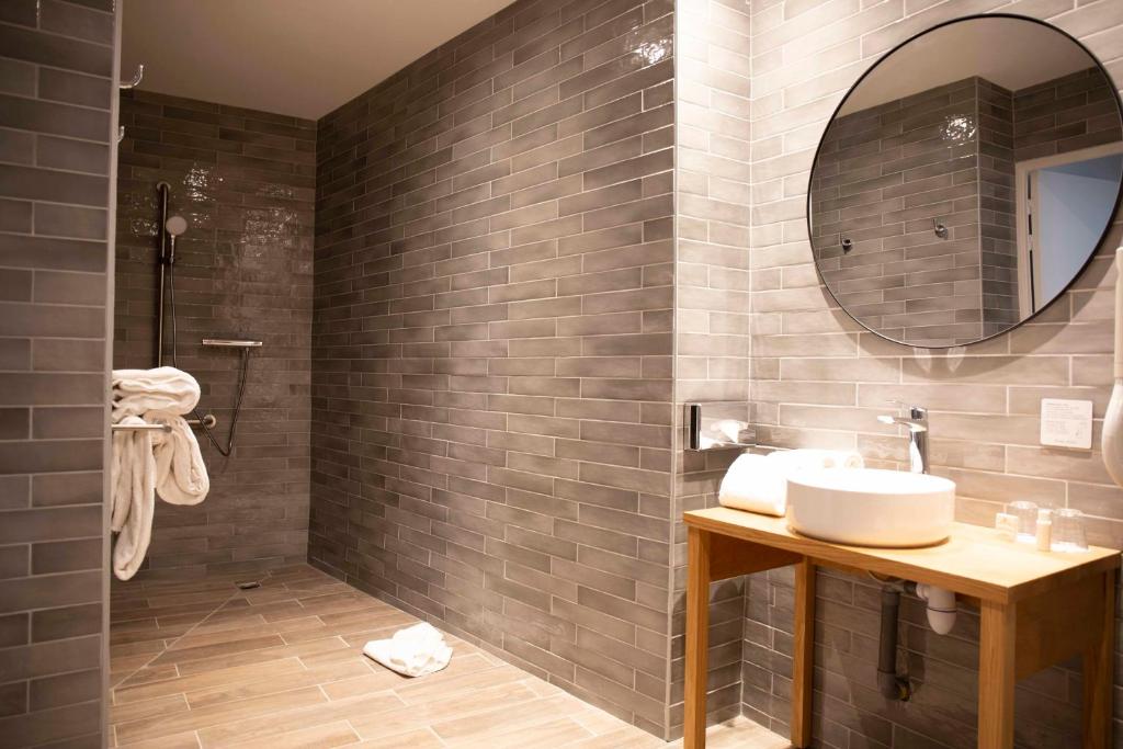 Hôtel Royal - Resim 31