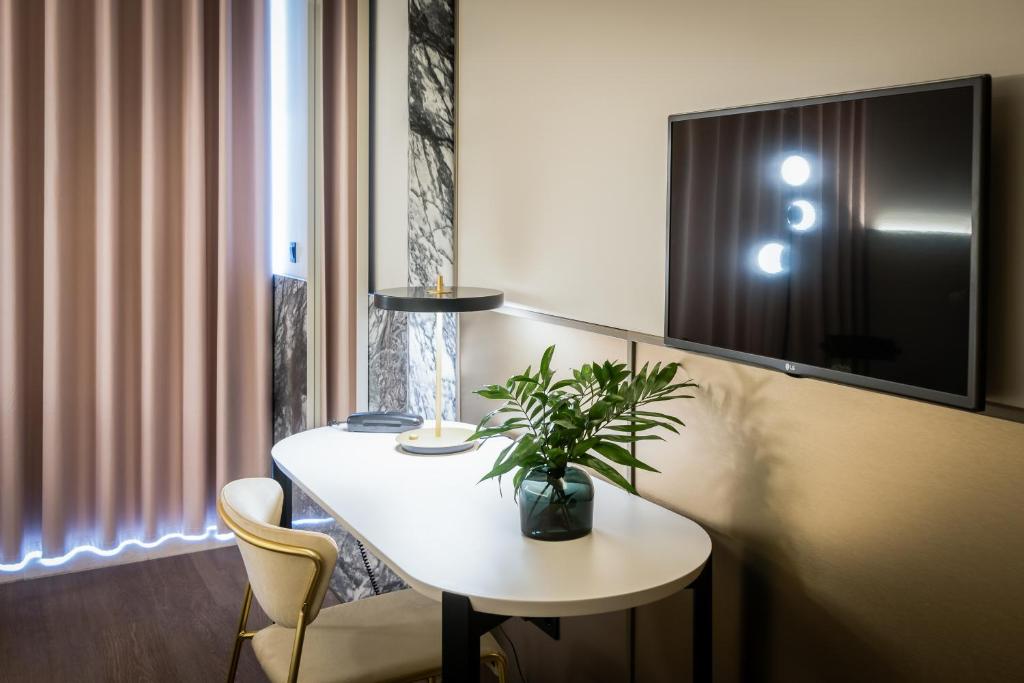 Azoris Royal Garden – Leisure & Conference Hotel - 8