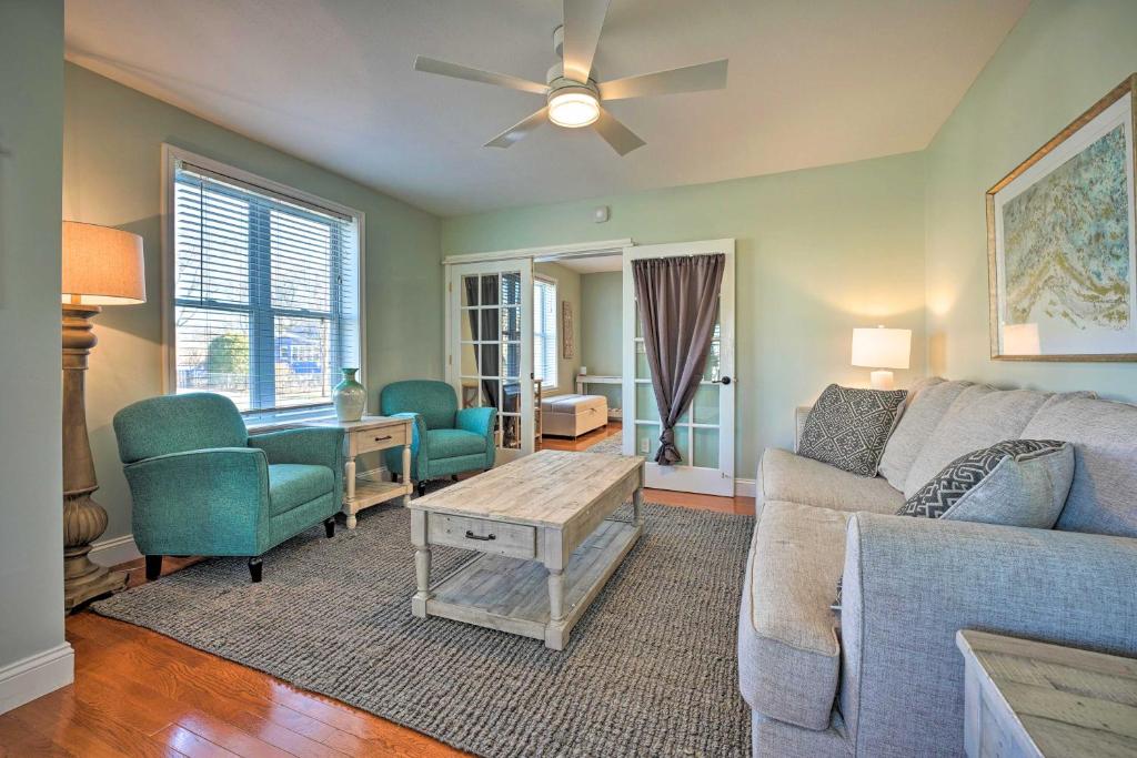 Photo de la galerie de l'établissement St Joseph Family Home Less Than 1 Mi to Silver Beach, à Saint Joseph