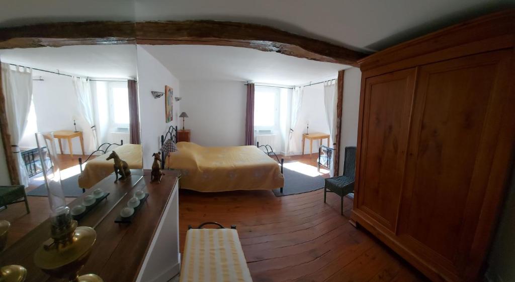 La Bruyère - chez Martine - Triple Room