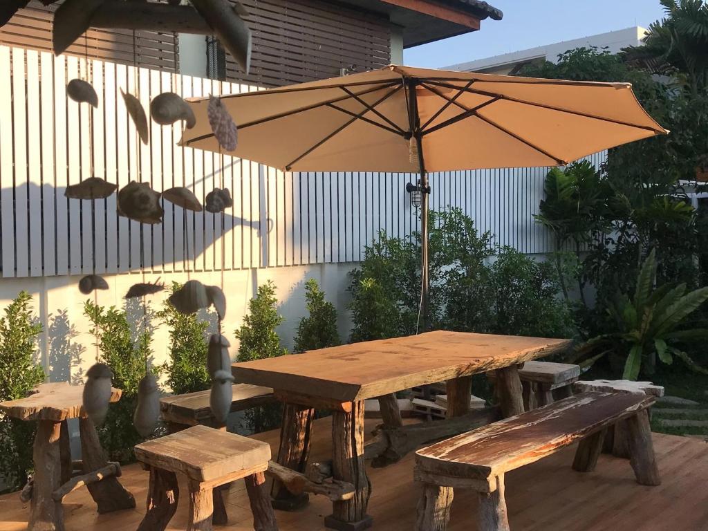 Patio nebo venkovní prostory v ubytování Benja369 บ้านเบญจา
