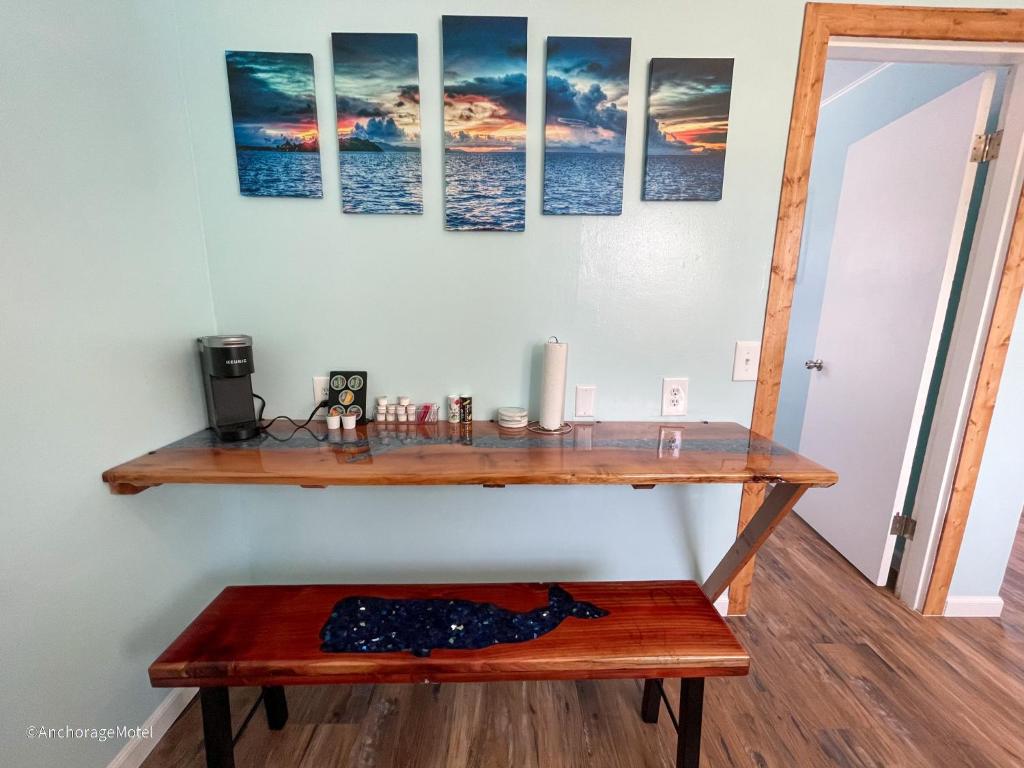 The Anchorage Motel - Deluxe King Suite
