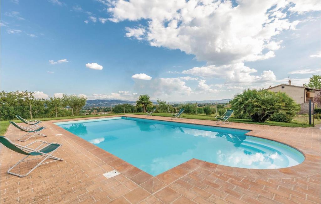 The swimming pool at or close to Seranna 4