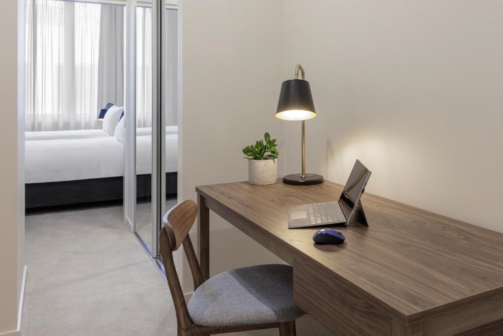 Brady Apartment Hotel Hardware Lane - Resim 9