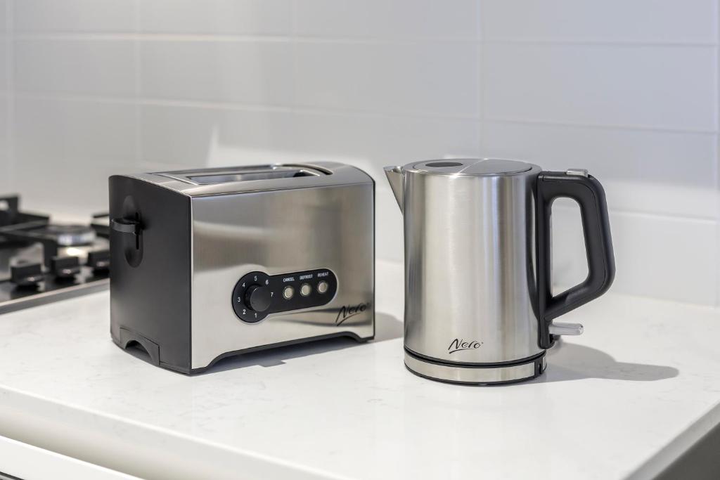 Brady Apartment Hotel Hardware Lane - Resim 45