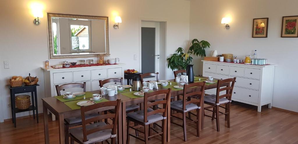 Kuchyň nebo kuchyňský kout v ubytování Gästehaus Weingut Glas