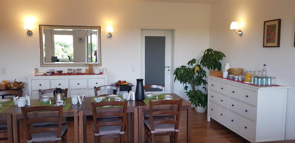 Kuchyň nebo kuchyňský kout v ubytování Gästehaus Weingut Glas