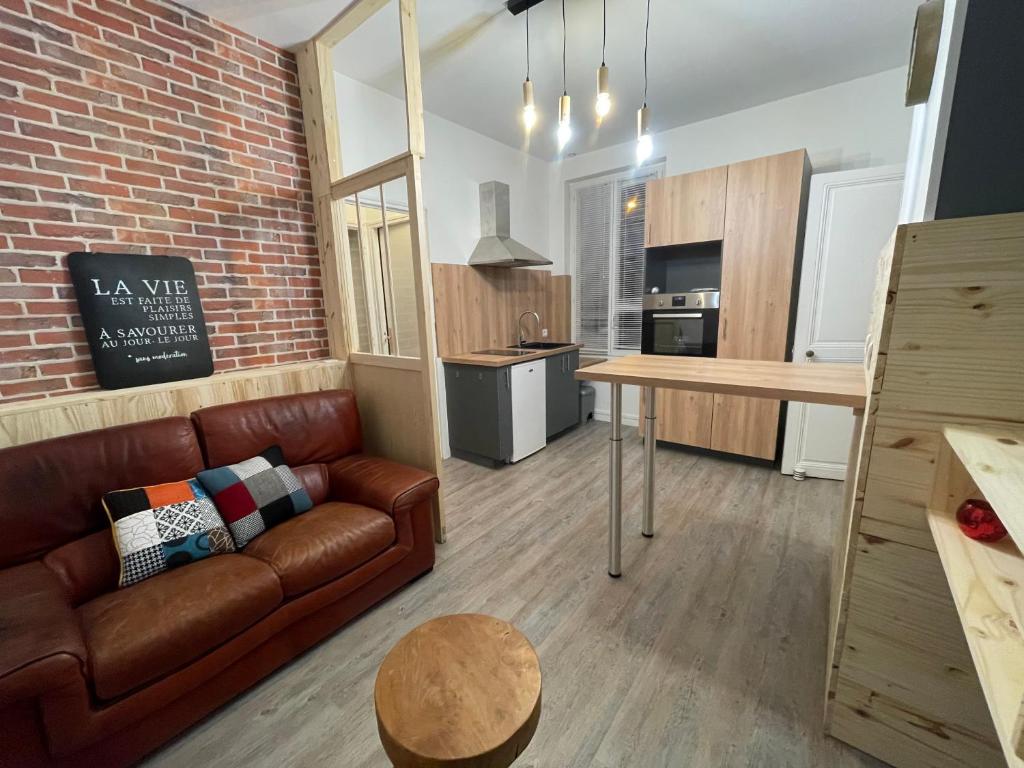 Zona d'estar a Logement entier: Appartement avec Terrasse Quartier de la Gare