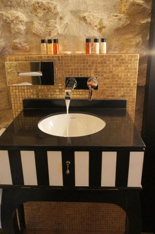 Tonic Hotel Saint Germain des Prés - Resim 43