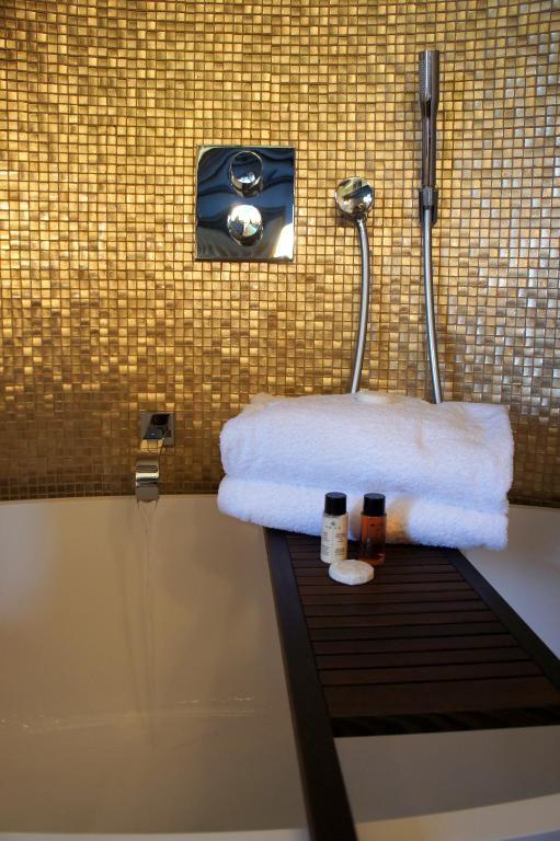 Tonic Hotel Saint Germain des Prés - Resim 35