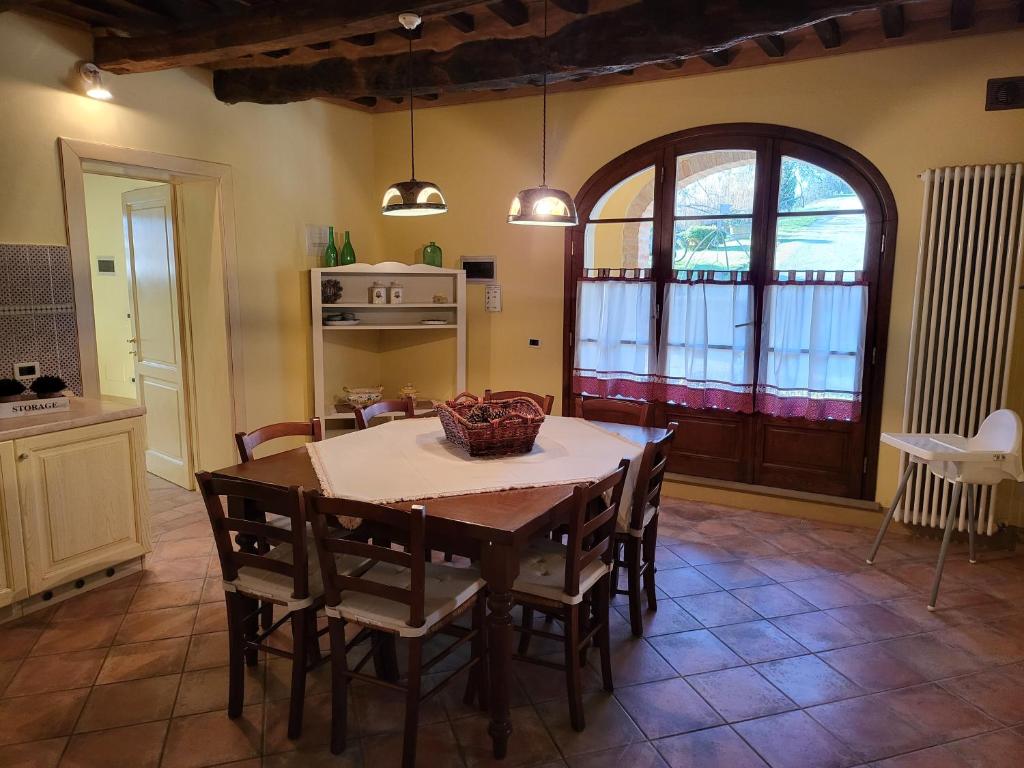 Kuchyň nebo kuchyňský kout v ubytování Agriturismo Le Querce