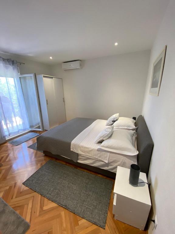 Fotografie z fotogalerie ubytování Apartments Maja v destinaci Zaostrog
