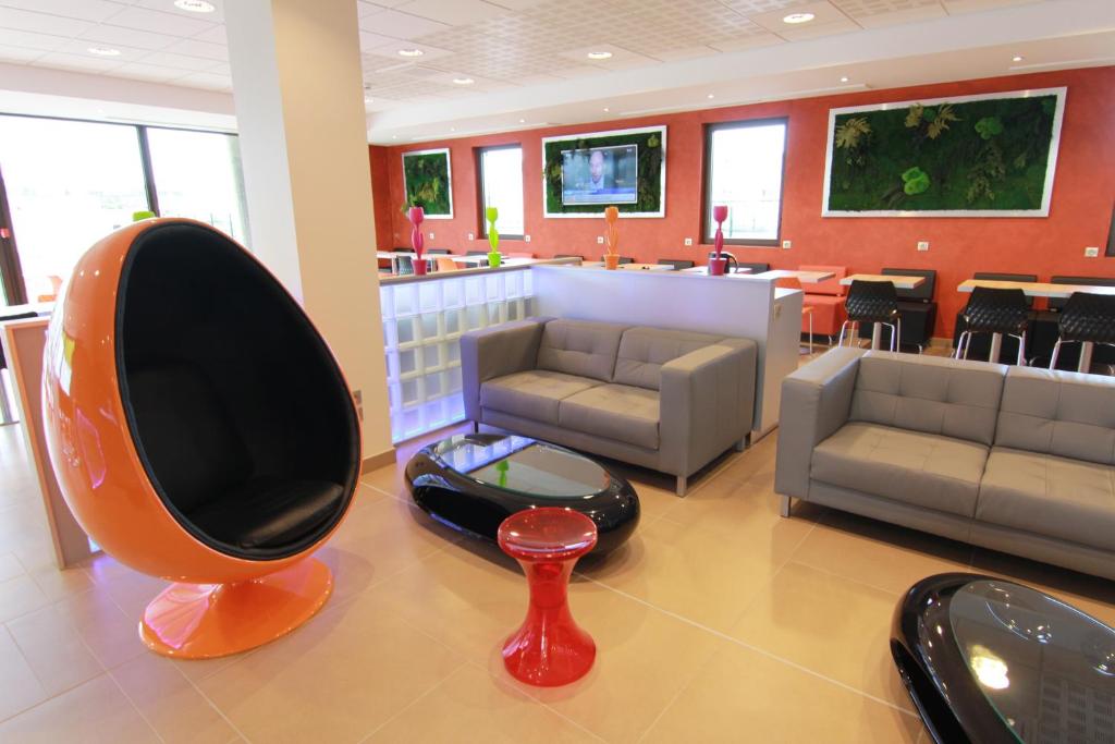 Posezení v ubytování ibis Styles Flers