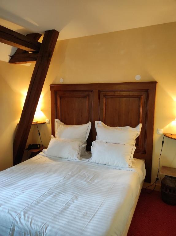 Hostellerie Les Hauts De Sainte Maure - Double Room With Garden View