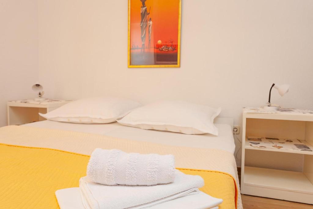 Posteľ alebo postele v izbe v ubytovaní Apartman Prlić 3