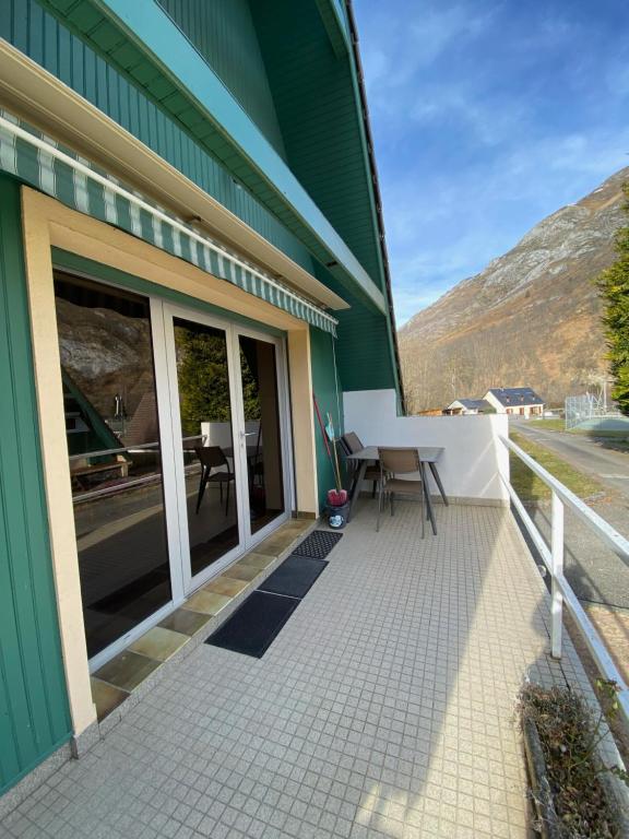 Nespecifikovaný výhled na hory nebo výhled na hory při pohledu z hotelu