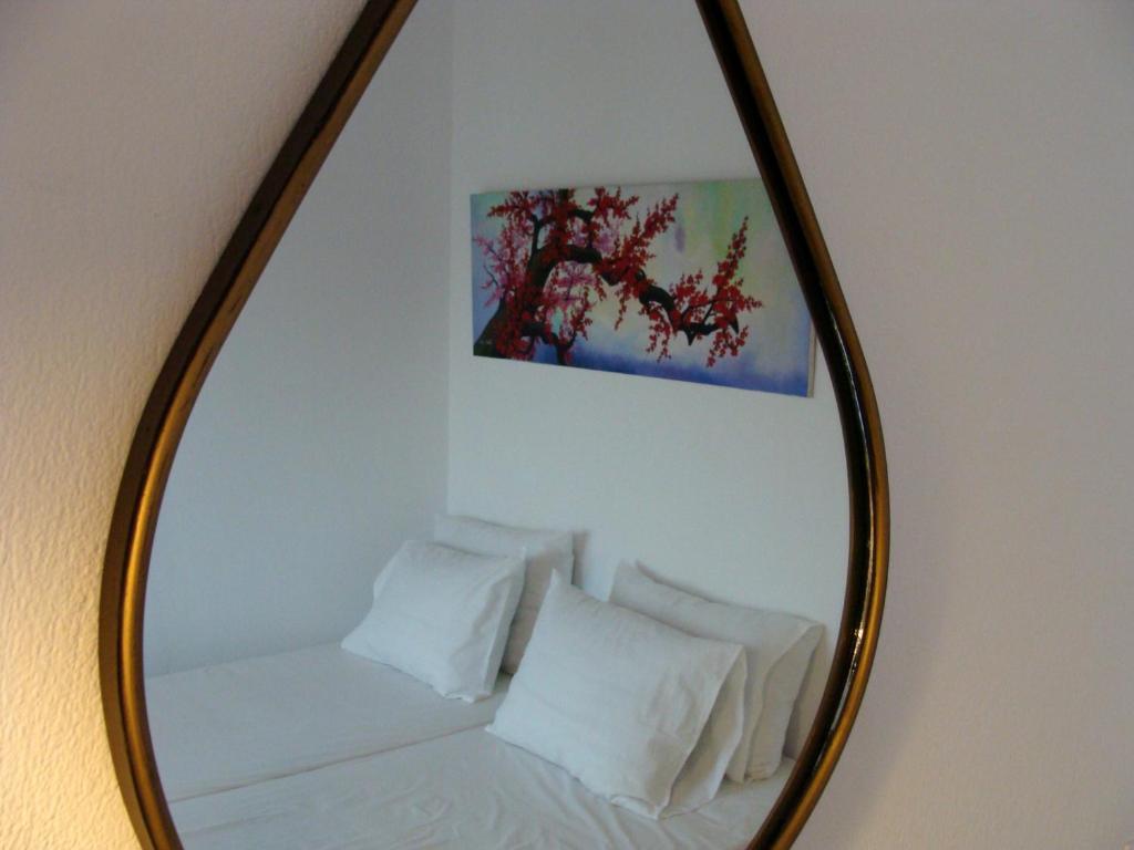 Posteľ alebo postele v izbe v ubytovaní Babilia central appartment suites Limenas Hersonisou