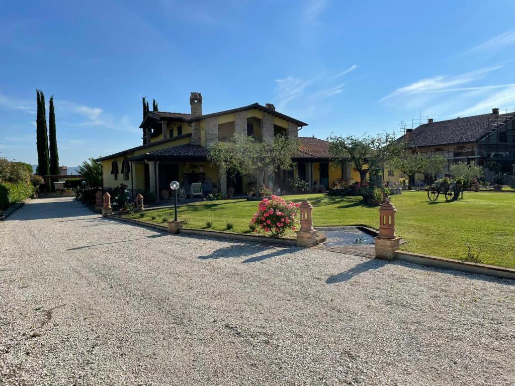 Vonkajšia záhrada v ubytovaní B&B DA NONNA ANACLE