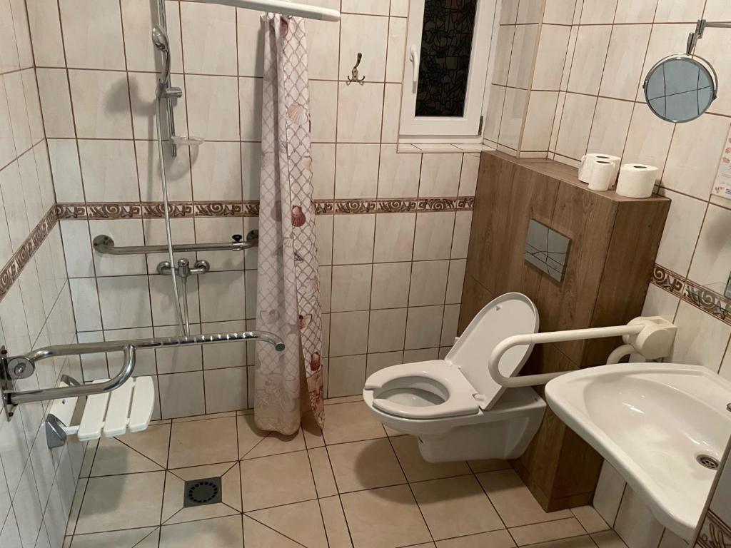 Koupelna v ubytování Dom Wypoczynkowy Słoneczna