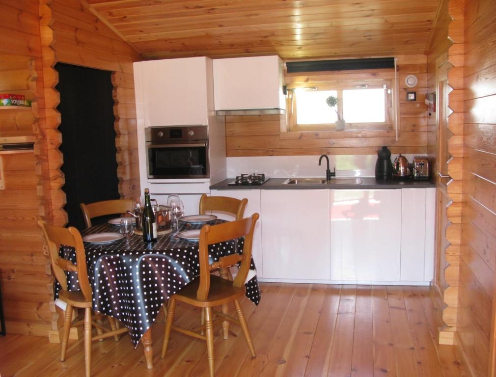 bord de mer, chalet en bois avec tandem - 一居室房屋