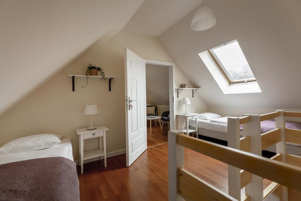 APARTAMENTY "LA VILLA" z narciarnią, prywatnym parkingiem, klimatyzacją, ogrodem, blisko centrum - 3