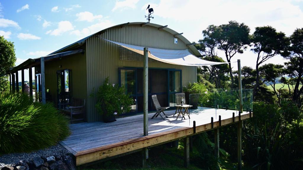 Zahrada ubytování Kākā Ridge Retreat Luxury Cottage