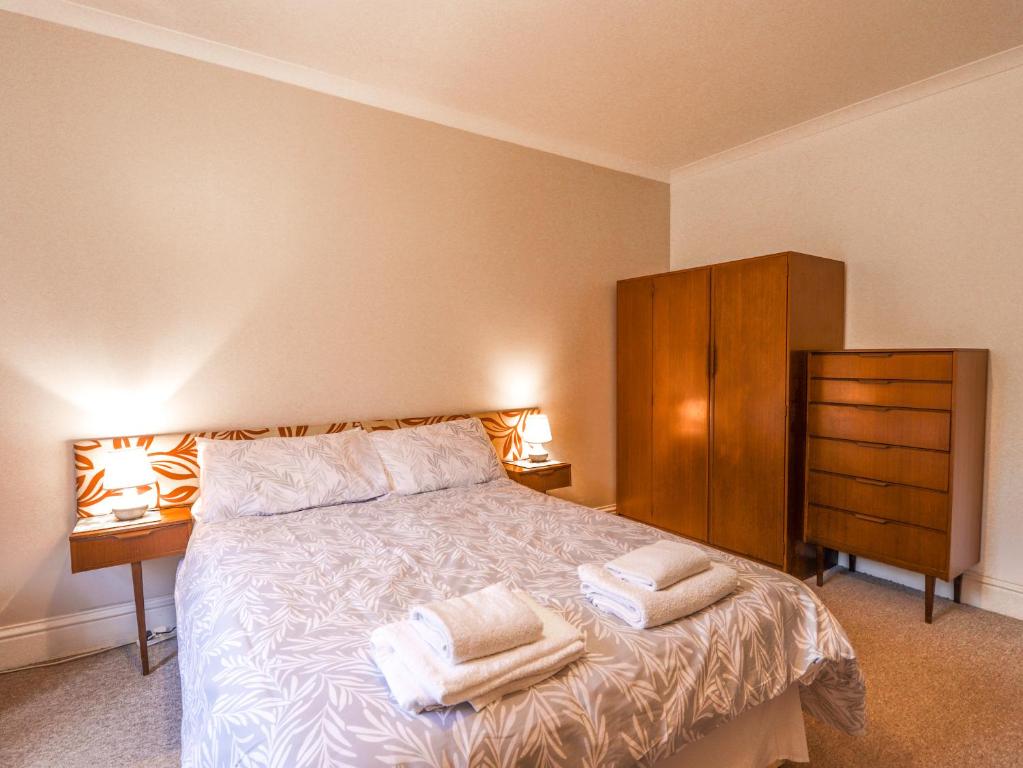 Postel nebo postele na pokoji v ubytování 13 Sconser