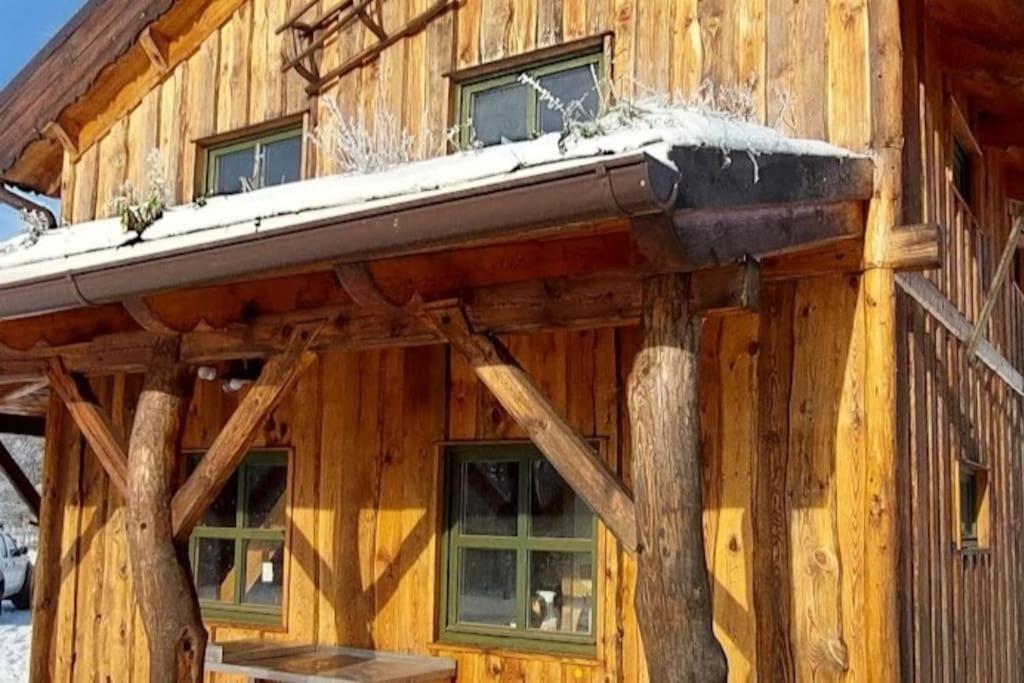 Fotografie z fotogalerie ubytování CHALET BORŮVKA - biofarma na samotě v lesích v destinaci Pavlov
