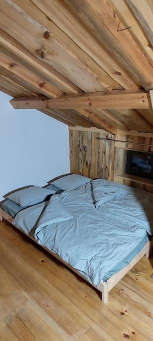 Fotografie z fotogalerie ubytování CHALET BORŮVKA - biofarma na samotě v lesích v destinaci Pavlov