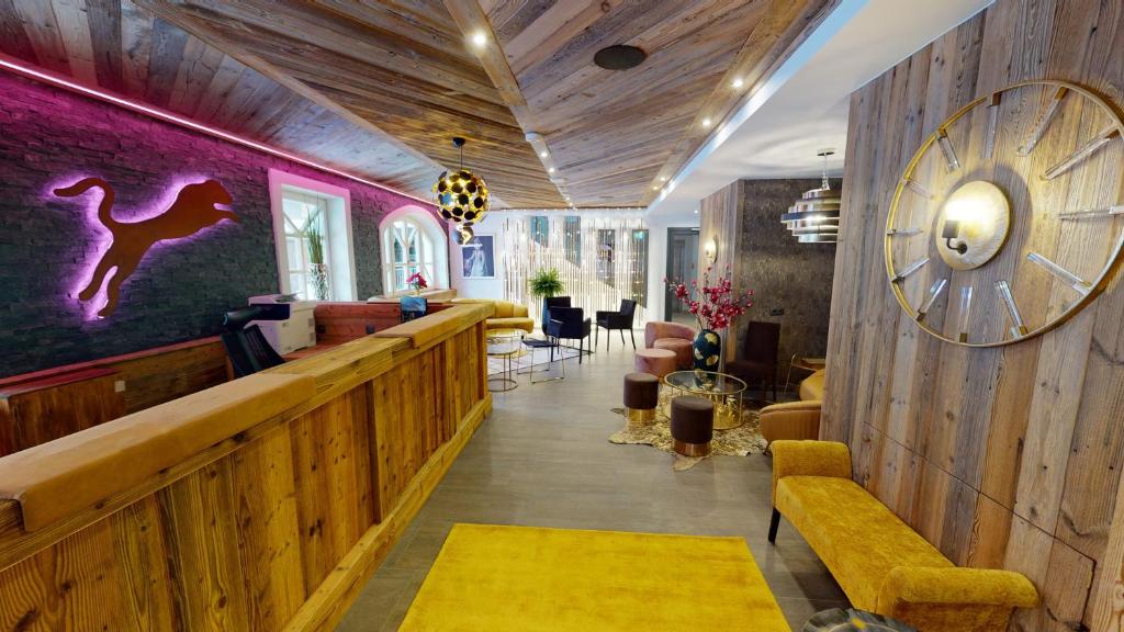 Posedenie v ubytovaní Hotel Panther'A