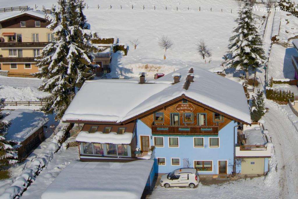 Zdjęcie z galerii obiektu Appartement Haus Burgblick w mieście Wagrain