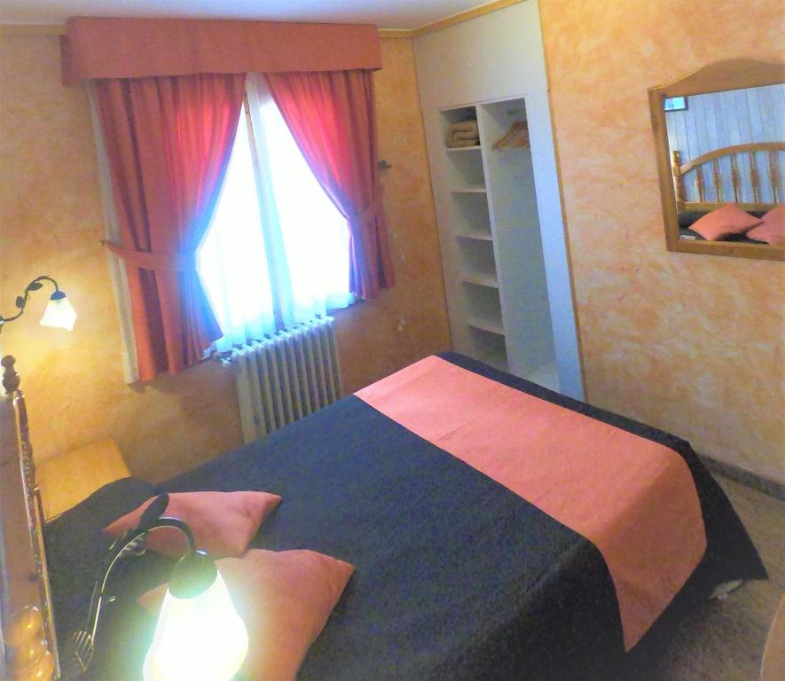 Postel nebo postele na pokoji v ubytování Sorrosal