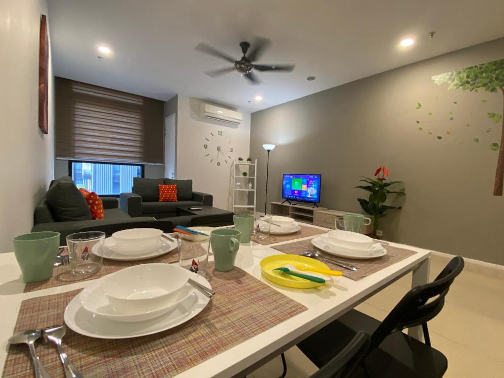 ARCORIS, MONT KIARA by MK HOME - Deluxe Family Room