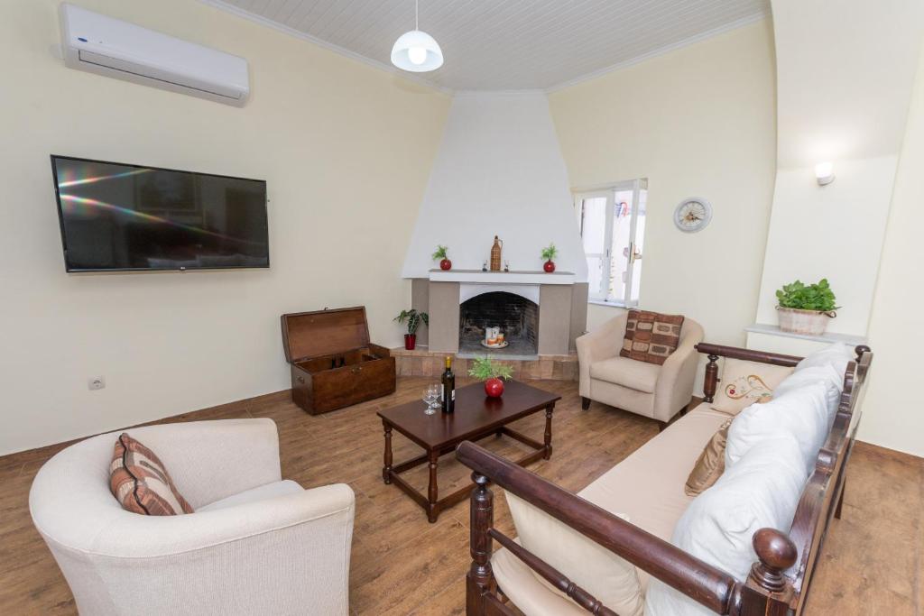 Posezení v ubytování Angels’ Home- Modern & Comfy, Fully equipped 3BD