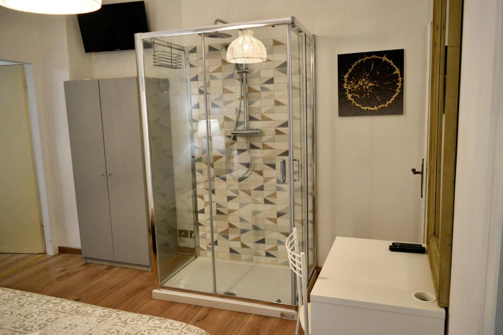 A bathroom at B&B Maggiore 58