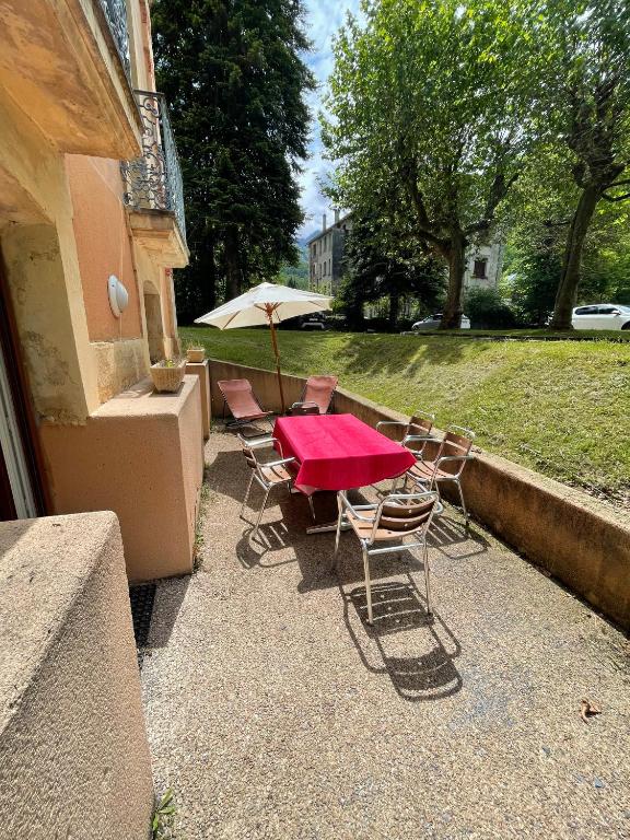 Κήπος έξω από το T2 + Tout Confort + Terrasse