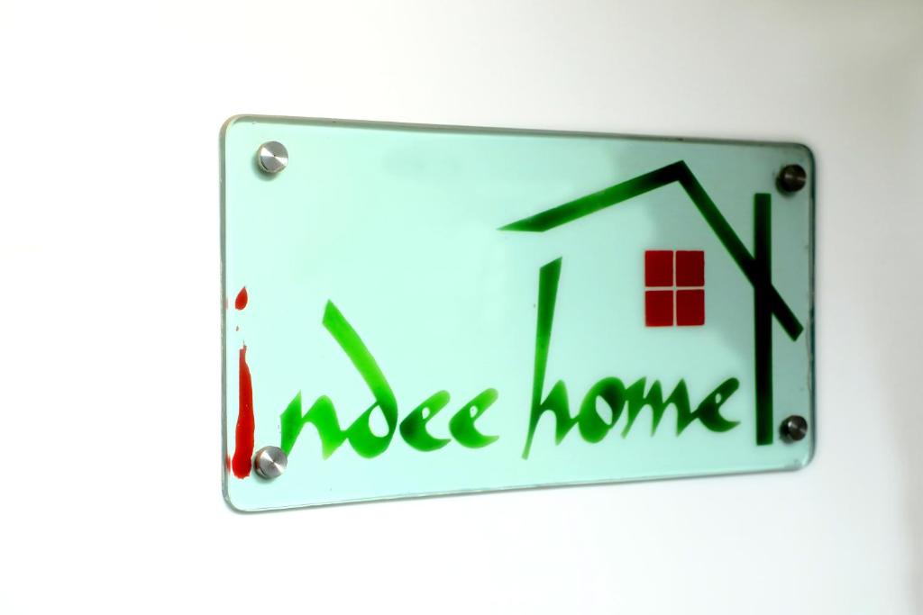 Certifikát, hodnocení, plakát nebo jiný dokument vystavený v ubytování Indee home
