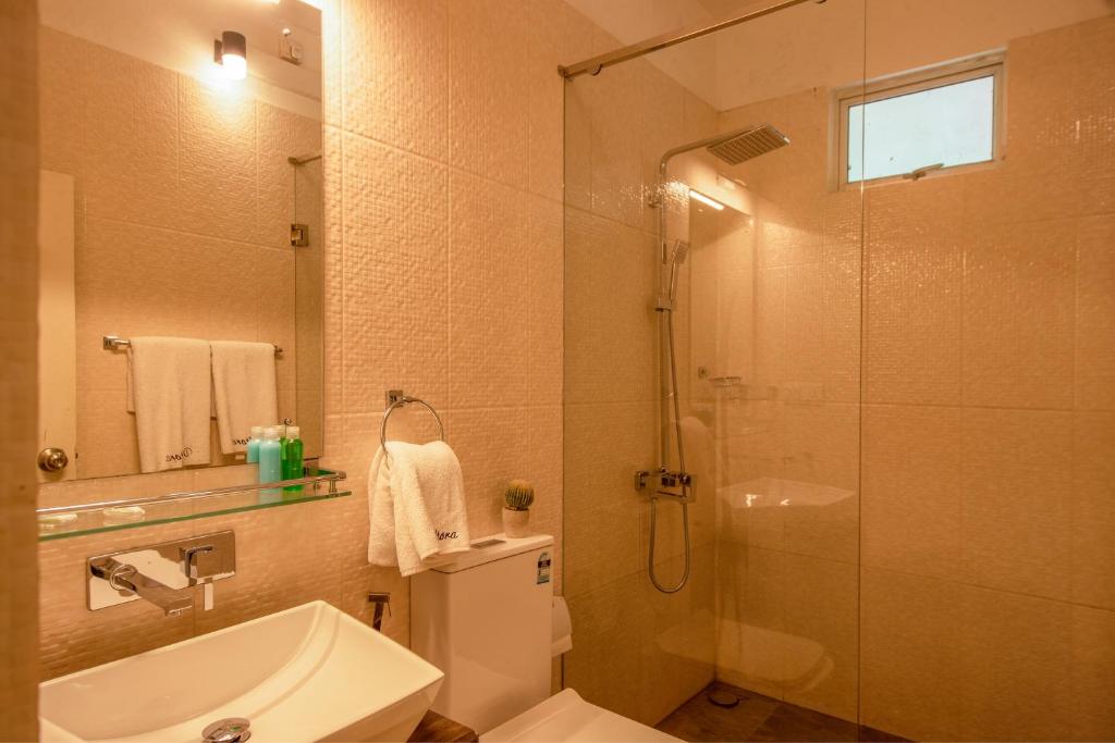 Deltora Villa - free drop off to Galle Fort by TukTuk - 9