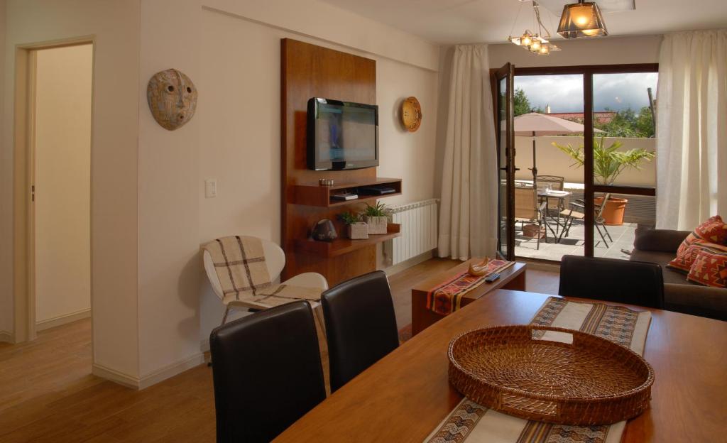 Posezení v ubytování Bariloche Down Town Apartment
