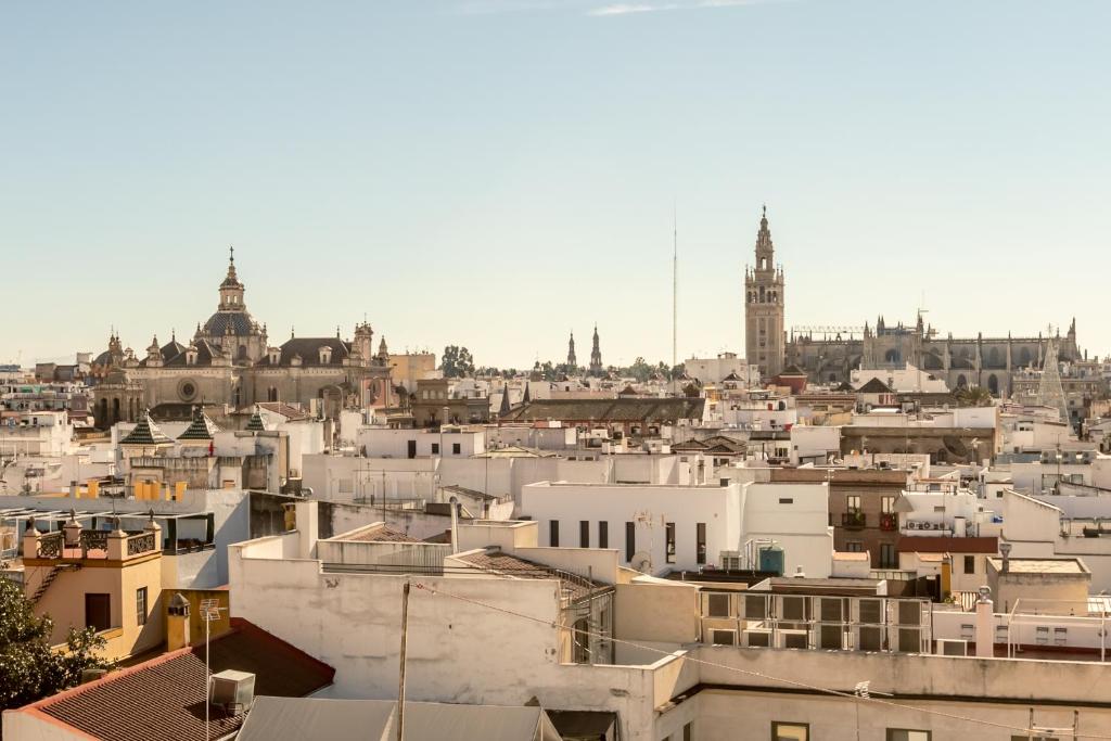 La Campana, con un balcón que te enamorará del ambiente de ...