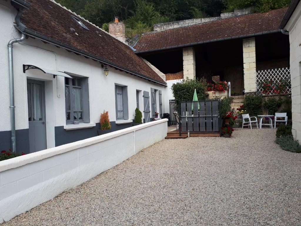 gite de la tour carrée - Maison De Deux Chambres