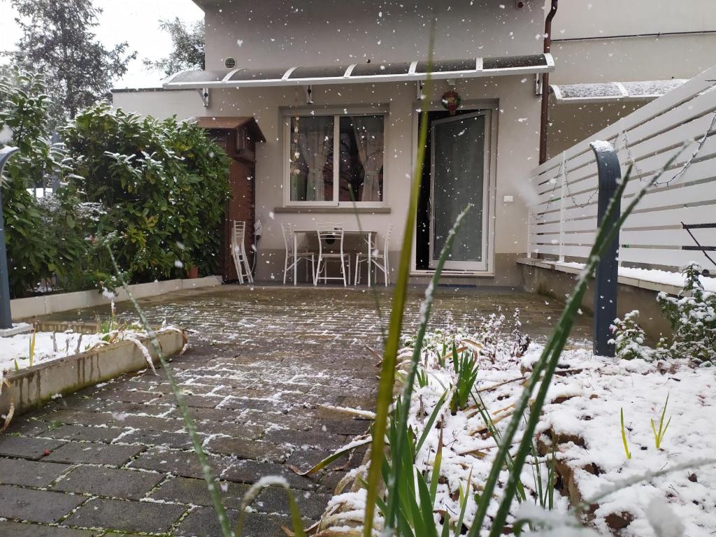 Το Appartamento Signorini Bolognaholidayhome - Parcheggio e Giardino privato - Holiday House Bologna Garden Parking τον χειμώνα