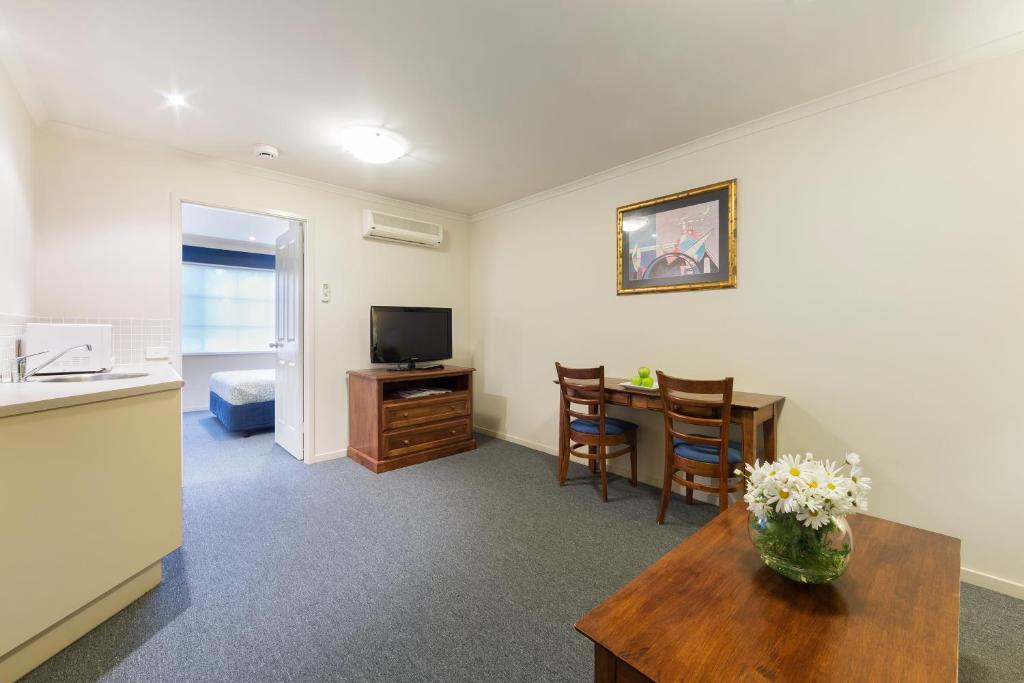 Canberra Parklands Central Apartment Hotel Official - Resim 30