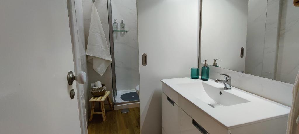 Stylish and Elegant Studio - Best View and Location in Coimbra Downton - 16