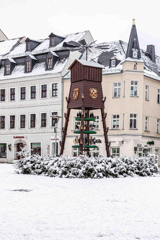 Das Büttner- Im Herzen von Schneeberg - Frühstück buchbar - Parkplatz v zimě