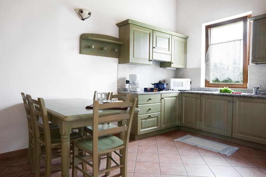 Kuchyňa alebo kuchynka v ubytovaní Agritur La Cort