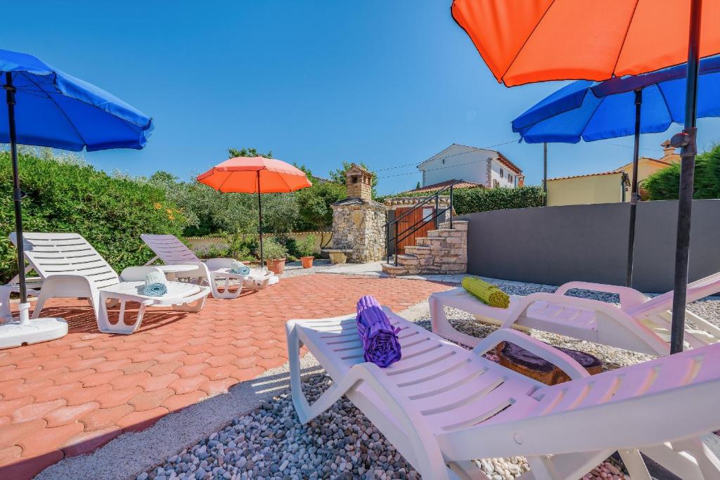 Fotografie z fotogalerie ubytování Apartment with pool Visnjan v destinaci Višnjan