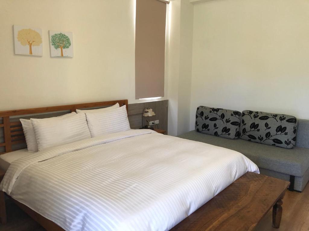 Jacaranda House - Chambre Double Avec Balcon Et Vue Sur La Mer