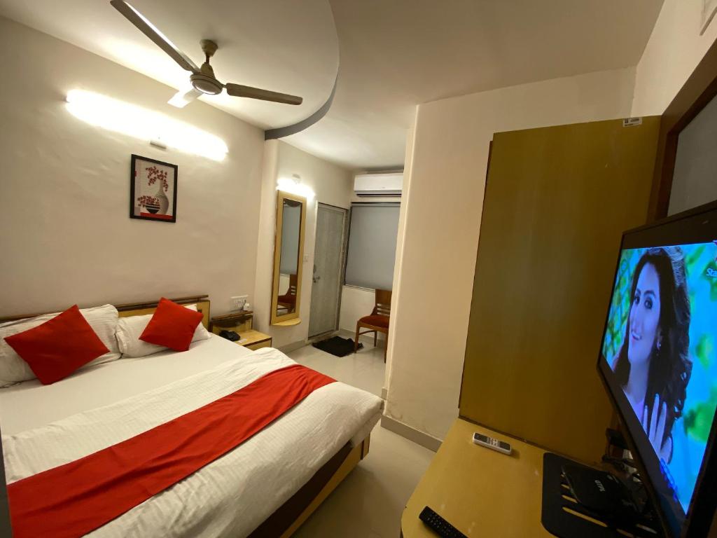 TV a/nebo společenská místnost v ubytování Hotel Riverfront