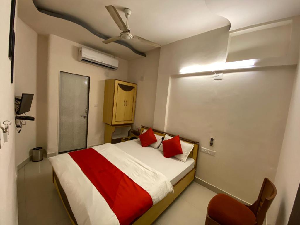 Postel nebo postele na pokoji v ubytování Hotel Riverfront